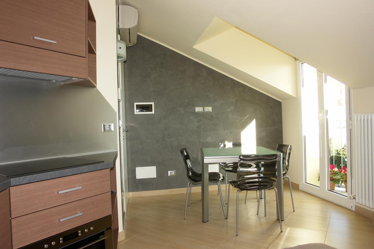 Residence Villa Carmen Fronte Mare A 50 Mt Пьетра-Лигуре Экстерьер фото